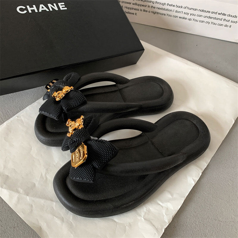 AOKANG Flip-flops women's comfortable flat sandals for summer Fashion clip-on women's beach shoes