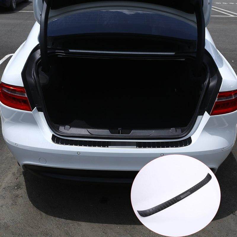 Untuk Jaguar XE 2016 Gloss Gaya Mobil Hitam Mobil Besi Tahan Karat Luar Belakang Bumper Panel Potongan Penutup Piringan Perlindungan Aksesoris
