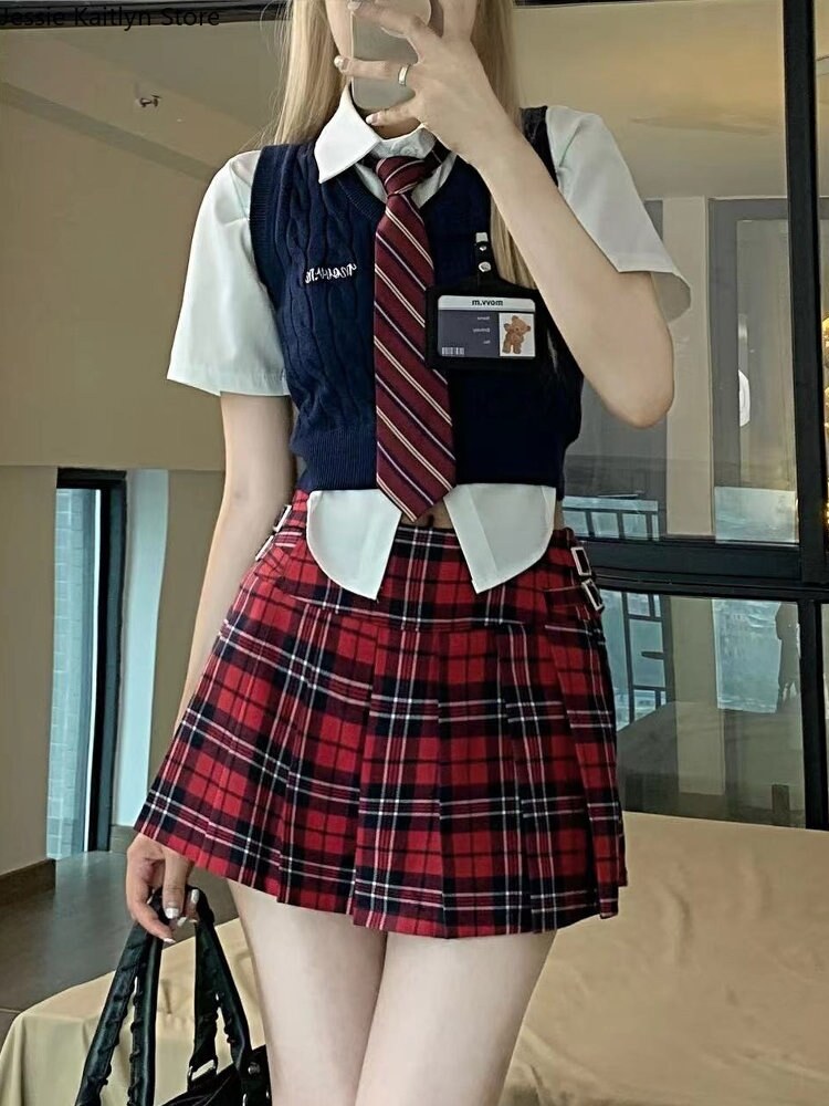 MININAI Cute Japanese School Sweater Vest for Teen Girls Kawaii V