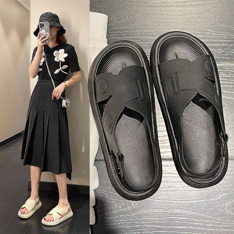 Treading on shit, thick soles, Korean version, simple solid color cross buckle sandals, women's summer anti slip, wearing beach shoes on the outside