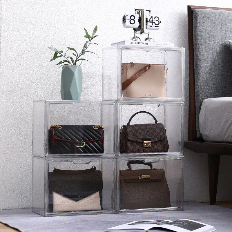 How to store handbags