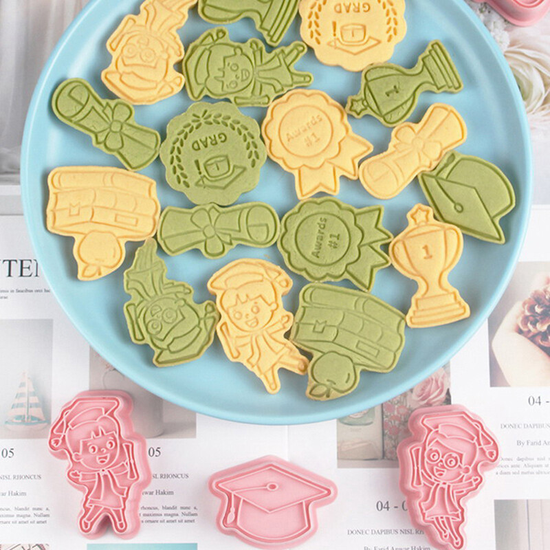 UG 8Pcs Congrats Graduation Cookie Cutter Biscuit Mold Press Plastic Cookie Mold