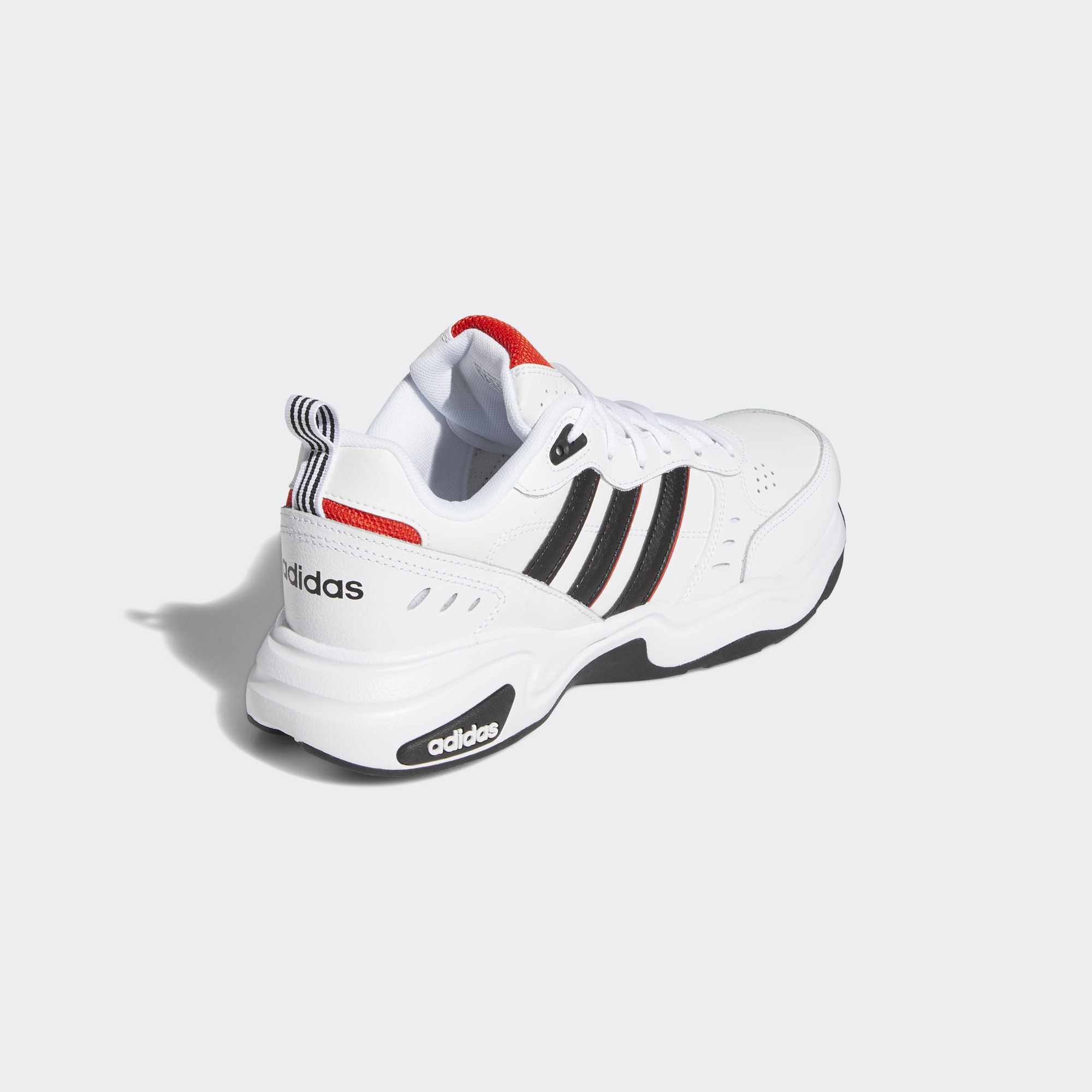 adidas TRAINING Sepatu Strutter Pria Putih EG2655 | Lazada Indonesia