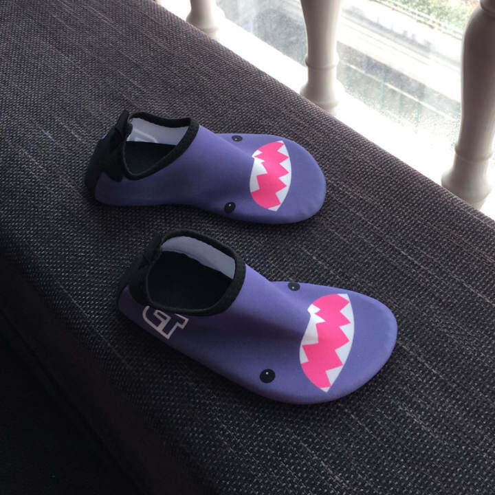 baby shark swim shoes