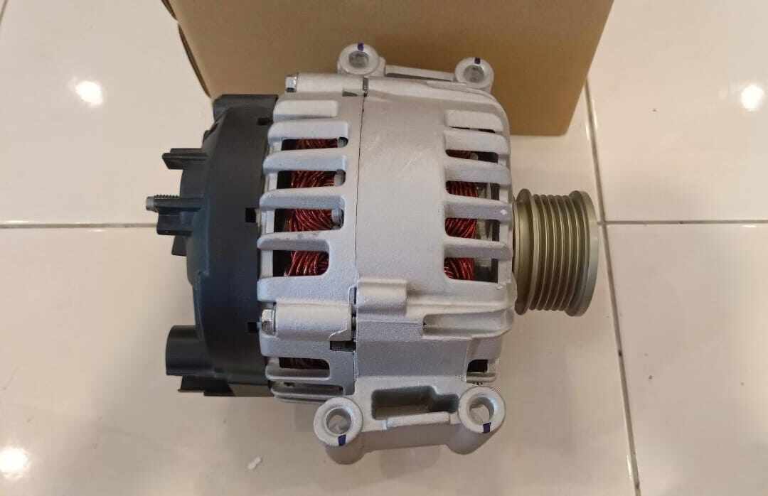 発電機 AC 発電機 と互換性あり VW CC Passat B7 ALLTRACK 06H903017E 06H903017EX 発電機オルタネーター TT Q3 VW CC PASSAT B7 ALLTRACK 06H903017E 06H903017EX 0  ダイレクトプーリー 車