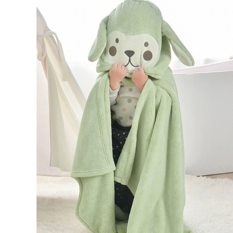 Newborn baby bath towel bathing coral fleece baby cloak hooded than cotton absorbent soft bathrobe.