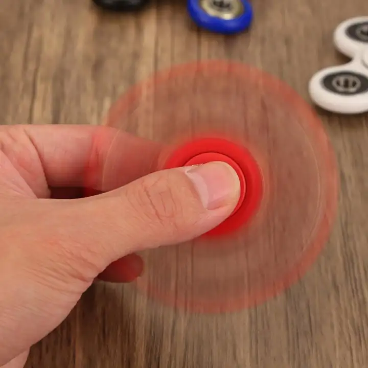 finger spinner toy