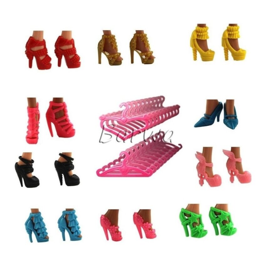 Mega 20 Ite = 10 Modis Differe Stlyes Sepatu Boo dan 10 Gantungan Baju untuk Boneka Barbie Acak Gaya- internasional