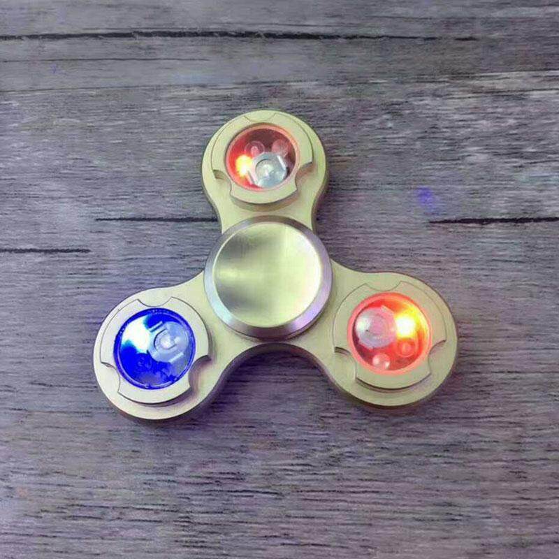 Harga preferensial Metal Fidget Spinner, LED Light Tri Hand Spinning Finger Toy, EDC Hand Spinners Stocking Stuffer for ADHD Focus Relieves Anxiety and ...