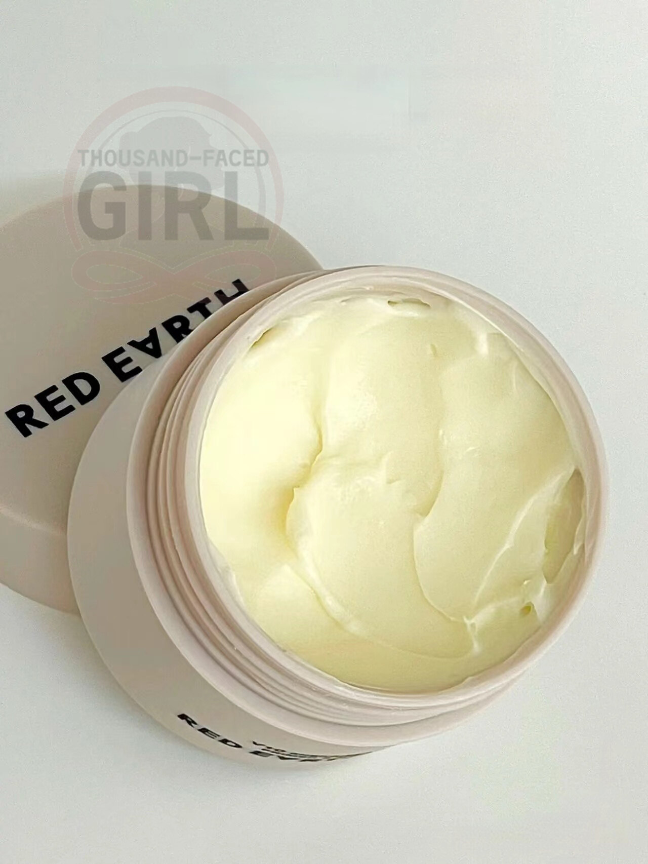 Red Earth V10 Energised Mặt Cơ Sở Primer & Moisturizer 50G