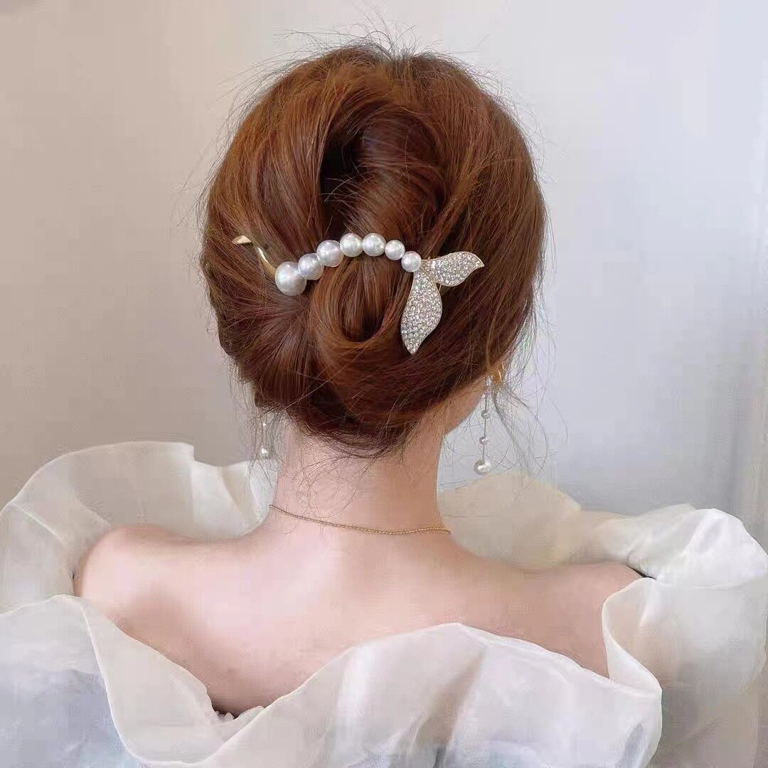Fashion Pearl Rhinestone Mermaid Fishtail Metal Curved Hair Clip for Women Elegant Large Hair Claw Clamp Headwear Hair Accessories