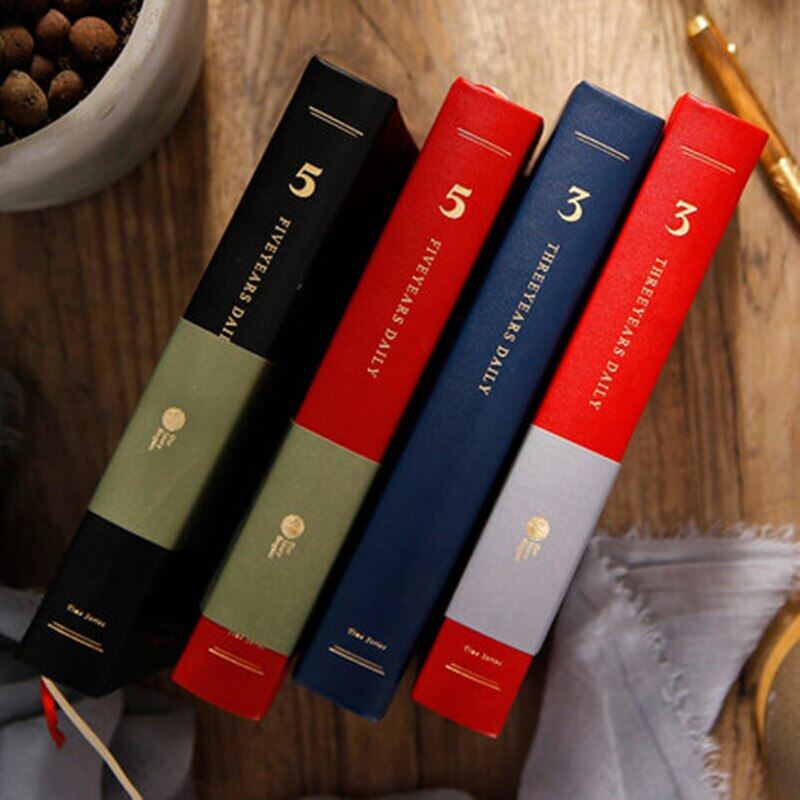 : 《 》 {Thời gian đơn giản sáng tạo dòng Sổ Ghi Chép 3/5 năm cuốn sổ tay nhật ký một câu hỏi một ngày dày 365 ngày Lịch trình kế hoạch lịch