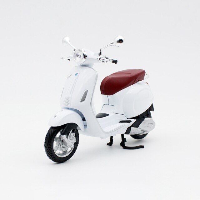 MAISTO Vespa Primavera 150 Motorcycle Model 1:12 Scale Motorcycle Diecast Metal Bike Miniature Race Toy For Gift Collection
