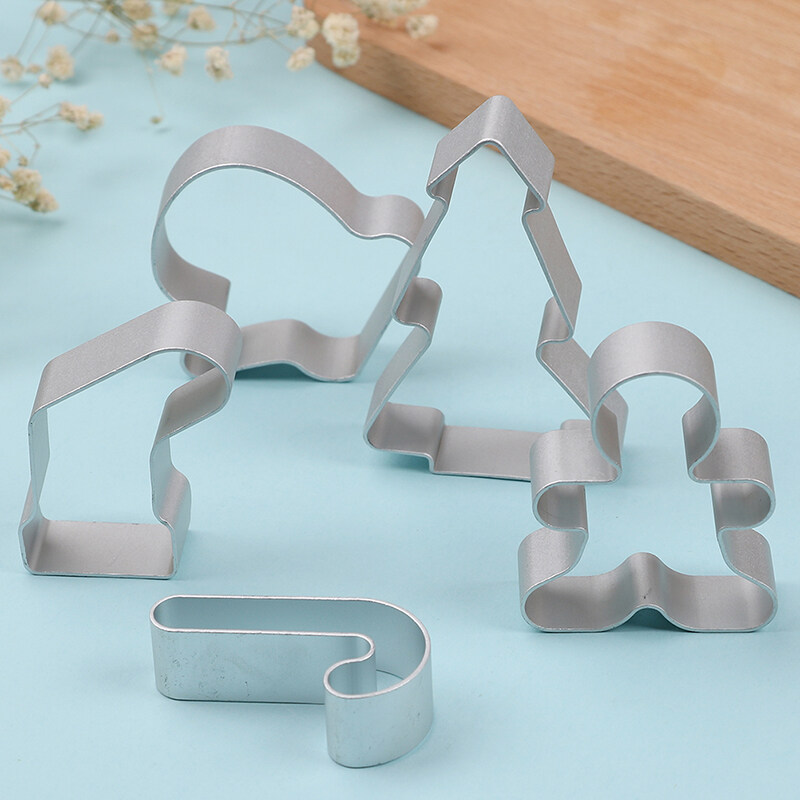 5×Christmas Cookie Cutter Biscuit Mould Aluminum Sugarcraft Cutter