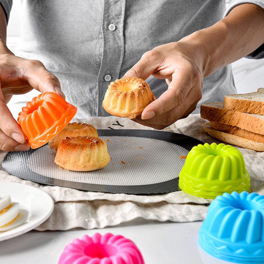 Silicone Cupcake Baking Cups 6 Pack, Reusable &Amp; Non-Stick Muffin Cupcake Liners Holders Set For Party Halloween Christmas, Easy Clean Pastry Muffin Molds
