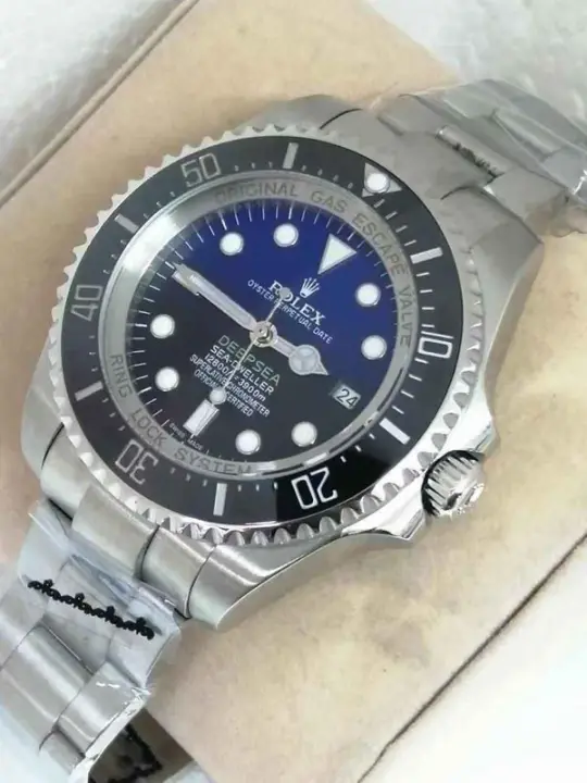 44mm dive watch