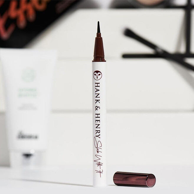 blickity black eyeliner