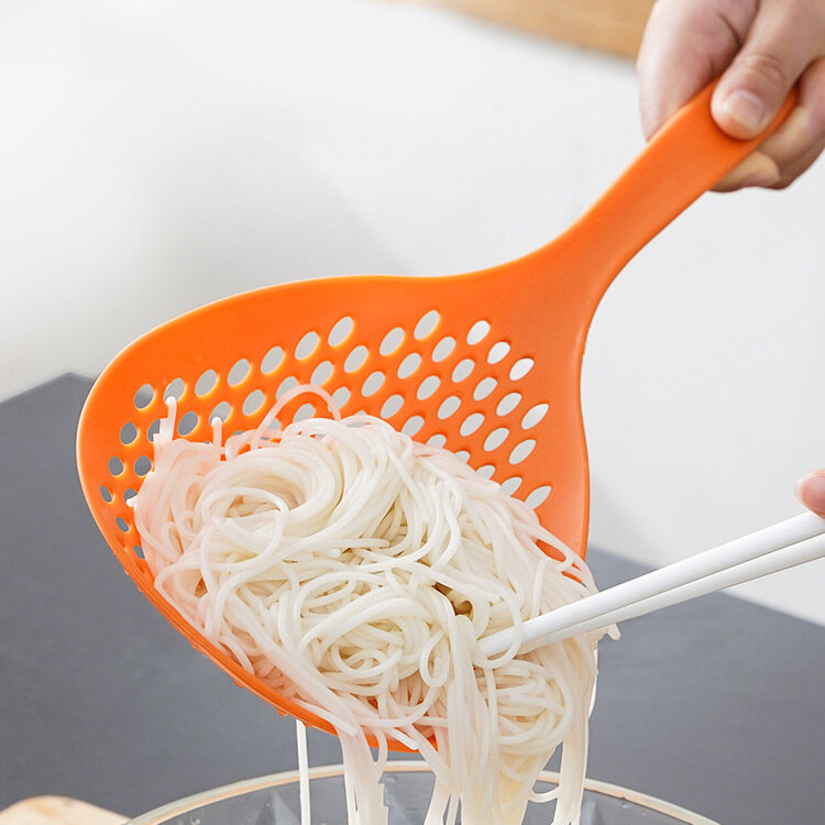 Muôi vớt ăn lẩu kiểu chiếc lá - muỗng thủng nhựa nhúng đồ ăn, rau củ, mì size lớn