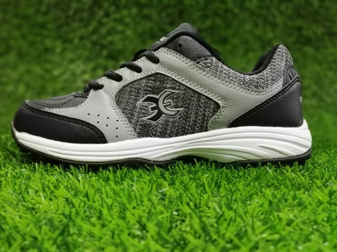 buy turf shoes online