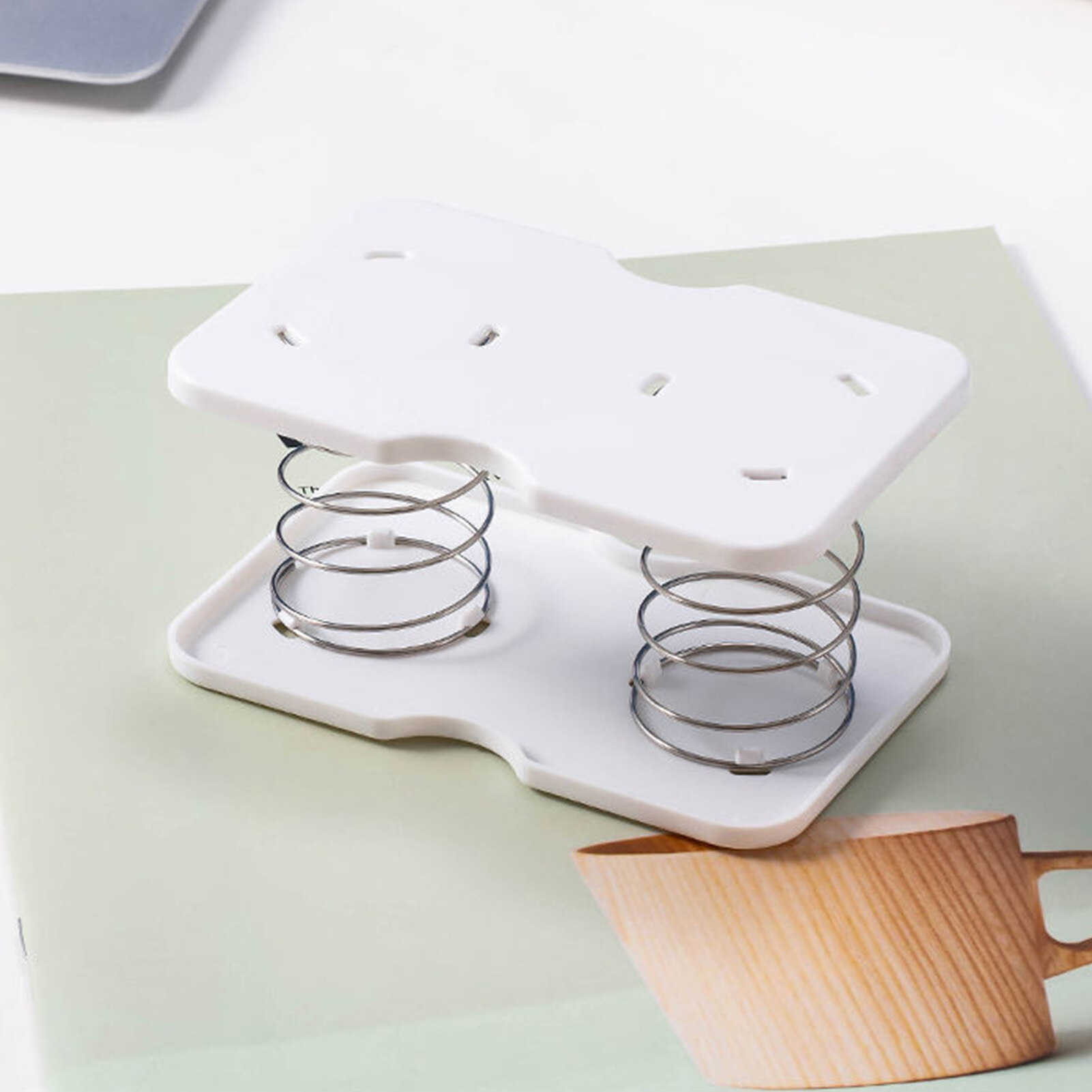 Tissue Box Spring Holder, Tissue Box Spring Support Automatic Lifting Lightweight Strong Load Bearing Capacity for Kitchen