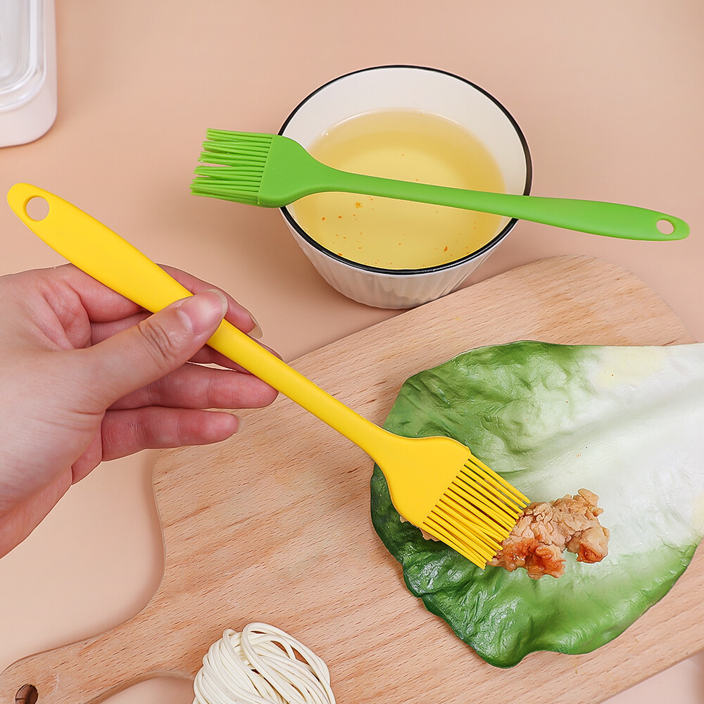 Silicone Baking Brush Resist High Temperature Pastry Brush Bakeware Cook BBQ Basting Brush Baking Oil Brush Berus Masak Random Color