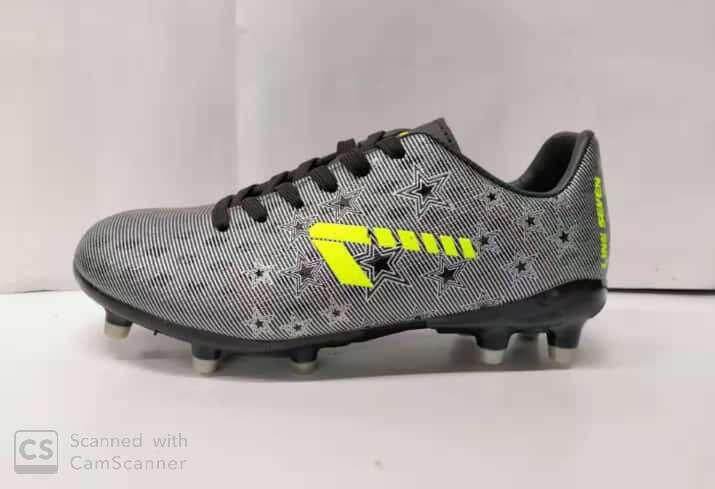 line 7 football boots