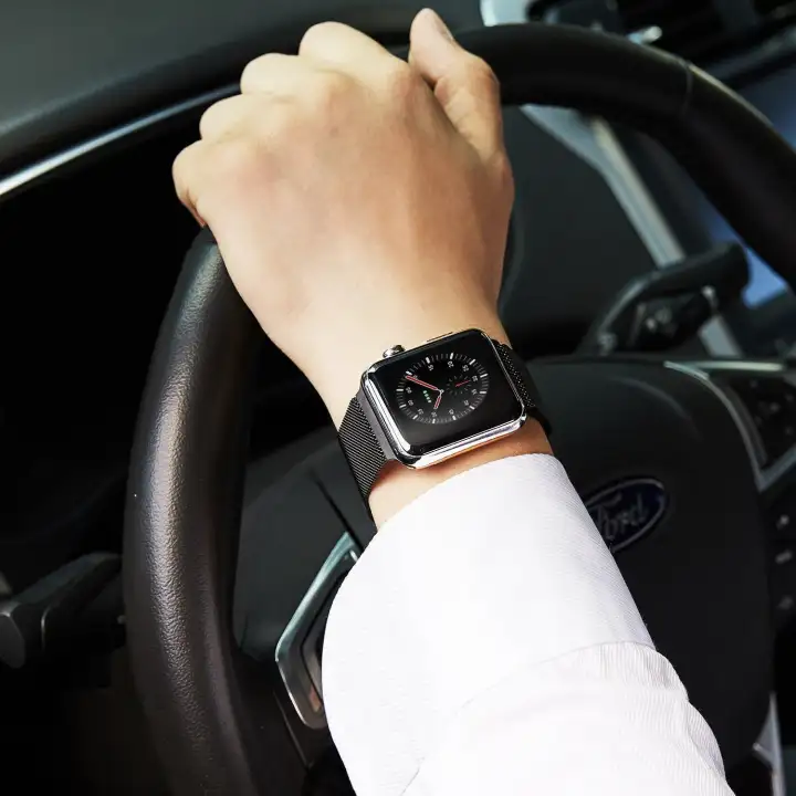 apple watch 44mm milanese loop
