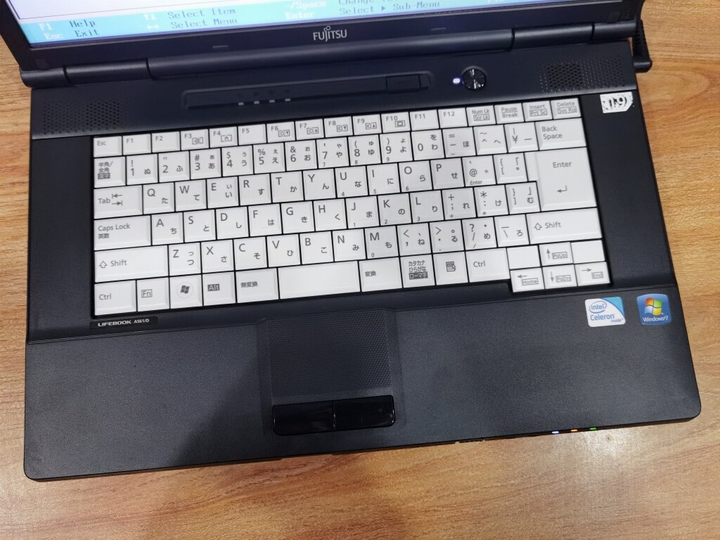 富士通15.4インチノートPC型番不明 LIFEBOOK A552/F ？？？/Win10Pro64