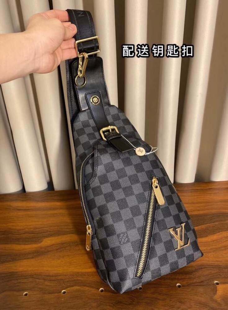 lv shoulder bolsa for men
