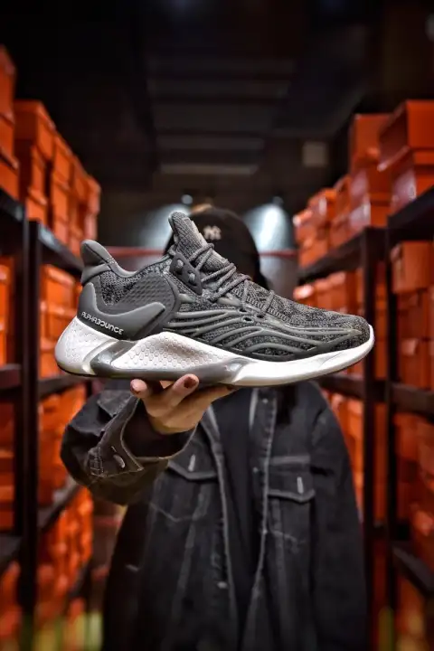 top m top sports shoes