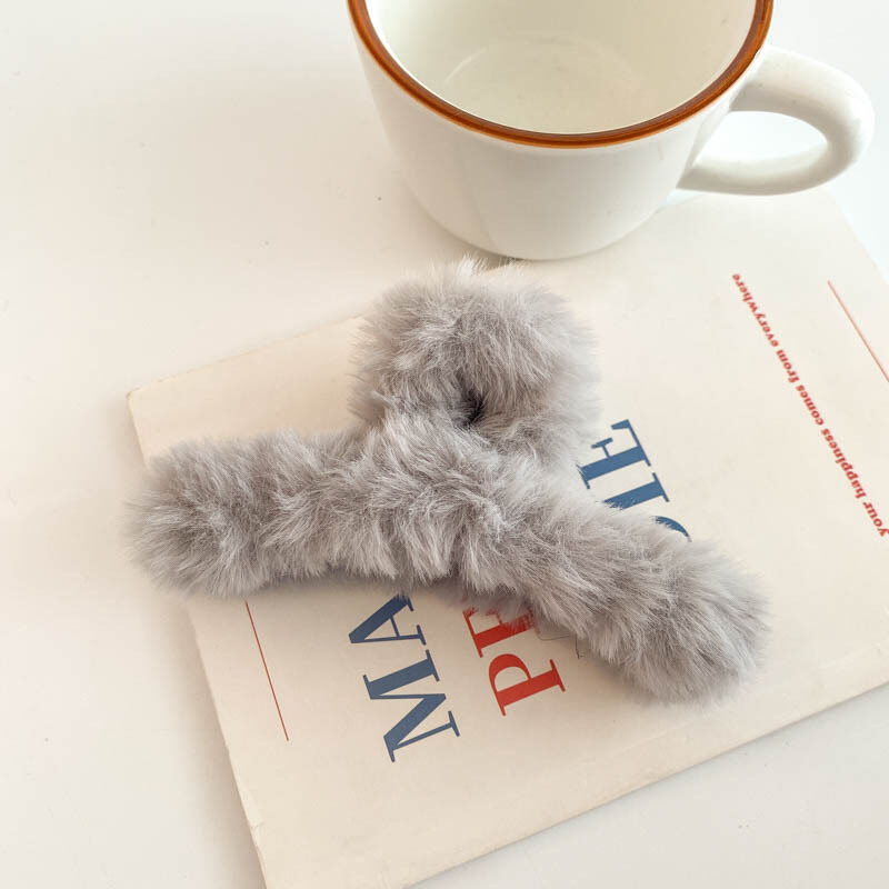 Korean Hair Clips Fashion ins Style Simple Temperament Plush Shark Clip Hairpin For Women Girls Hair Accessories