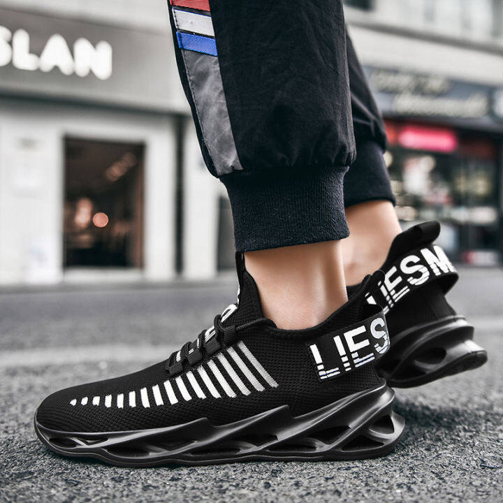 male gym shoes