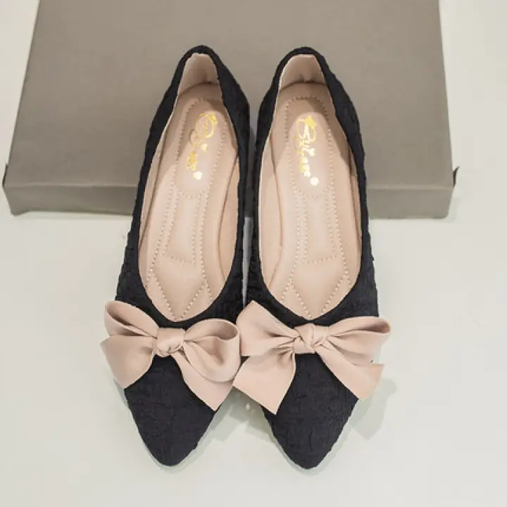 pointed doll shoes