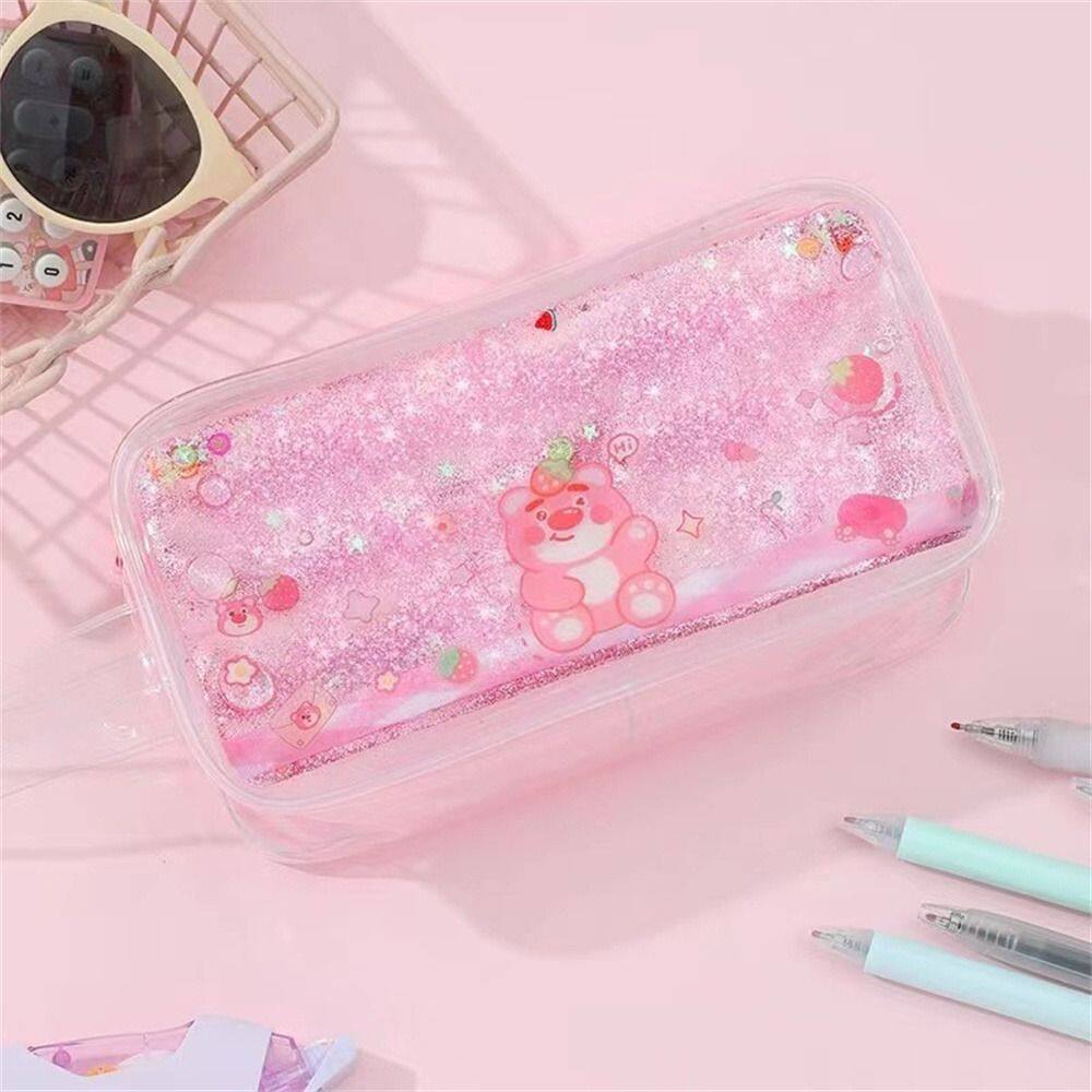 STATIONERY Gấu dâu tây Hộp bút chì hình gấu dâu tây Sức chứa lớn Hộp văn phòng phẩm Hộp Bút Chì Cát chảy Túi bút lotso Quà Tặng sinh viên