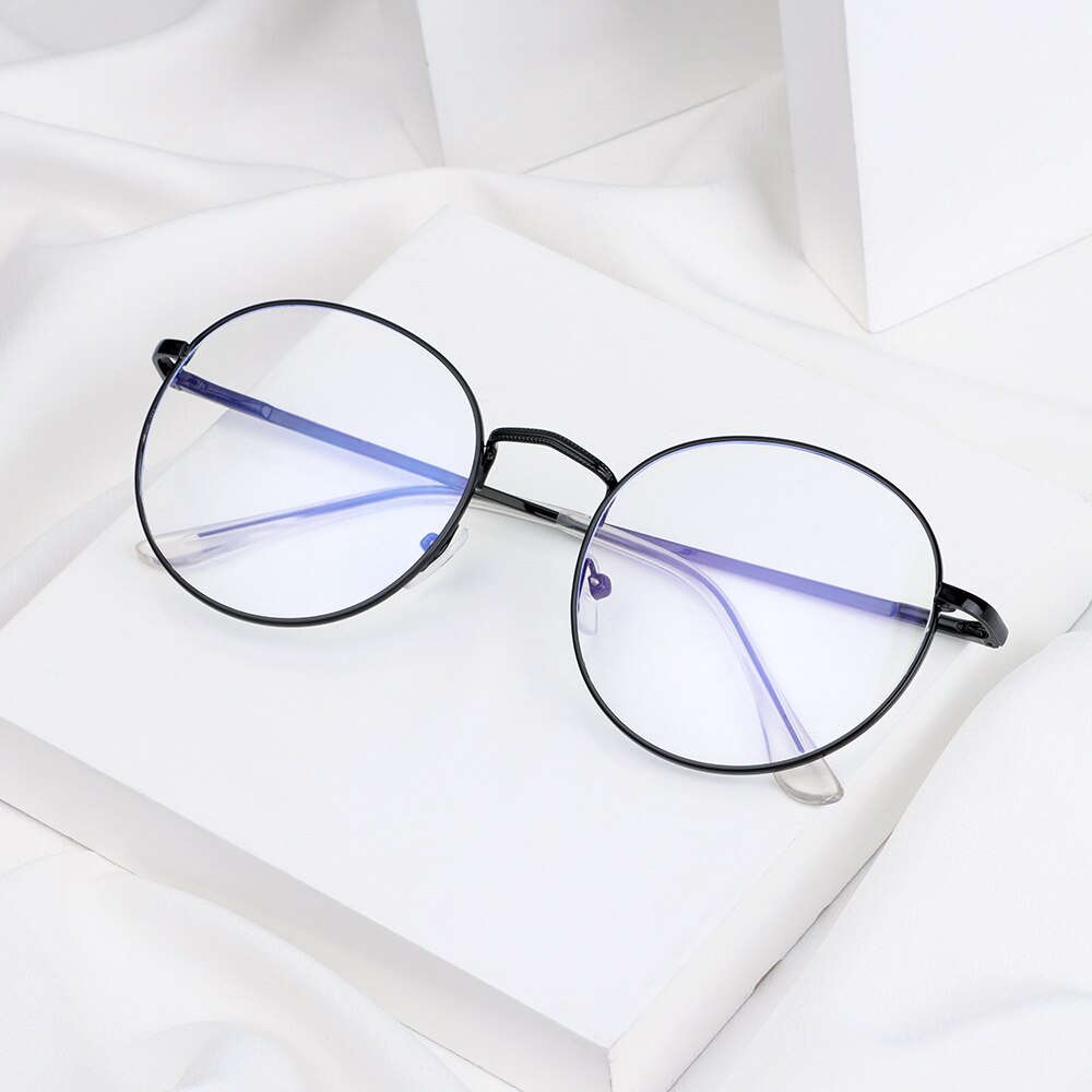 Women's oversized computer glasses Oversized anti-blue light glasses for games and office Myopia glasses trend in 2021