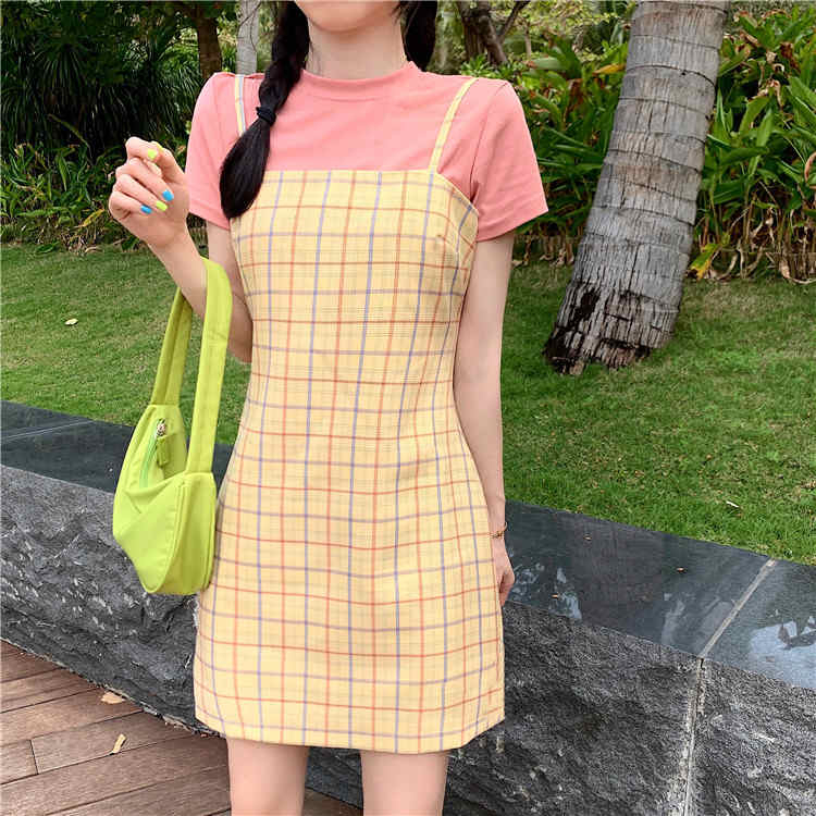 Đầm cổ yếm nữ ngọt ngào và kẻ sọc dễ thương