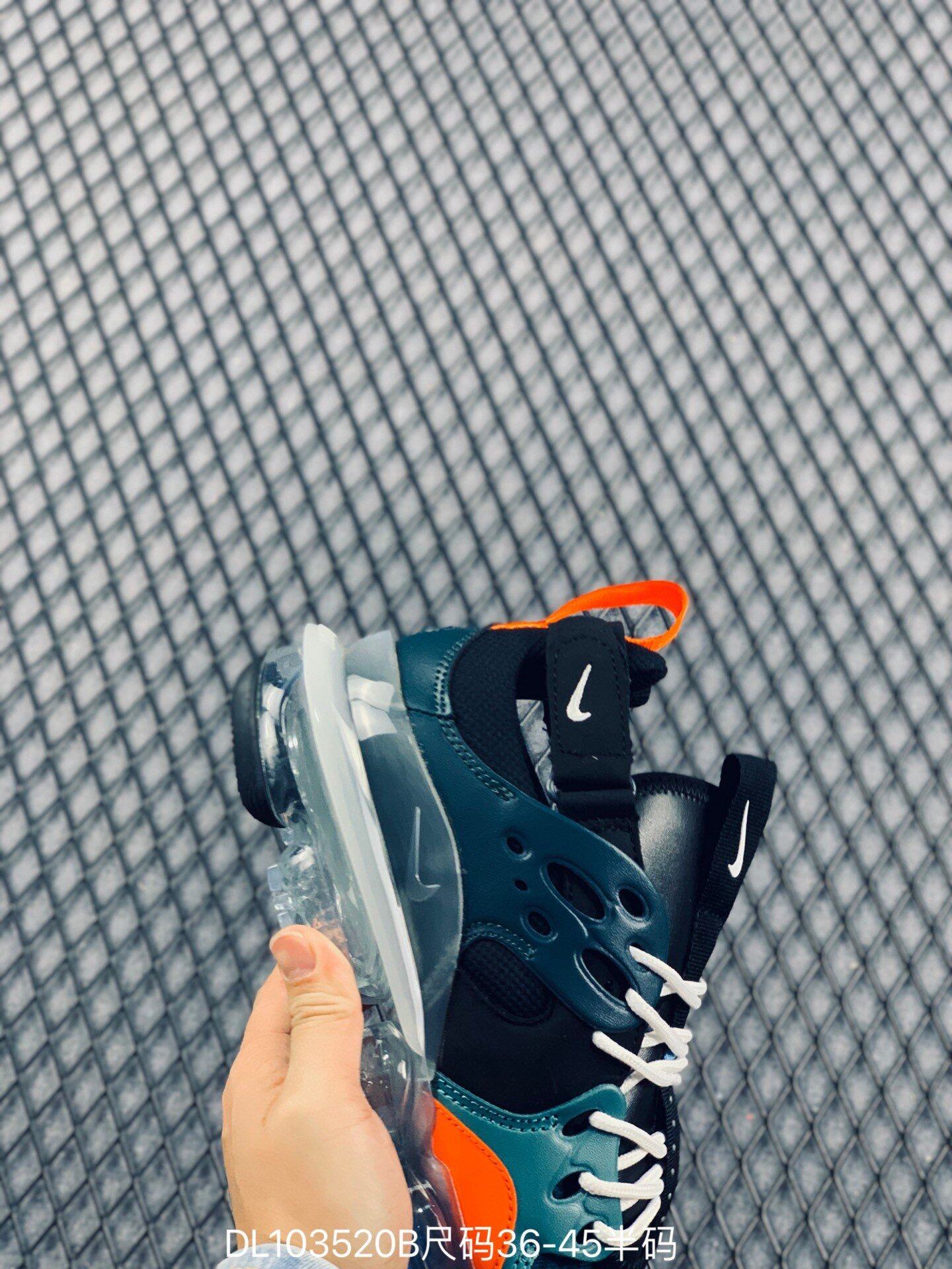 nike air dsvm on feet