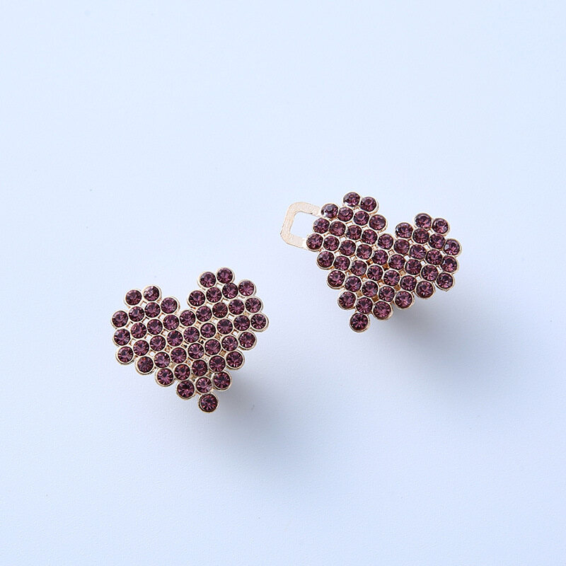 Stylish and Minimalist Heart Shaped Waist Buckle with Adjustable Detachable Studless Waistband To Make It A Small Artifact