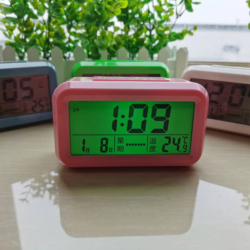 Ultra-loud voice timer for the blind for the elderly, bedside student alarm clock, personalized electronic luminous mute simple clock