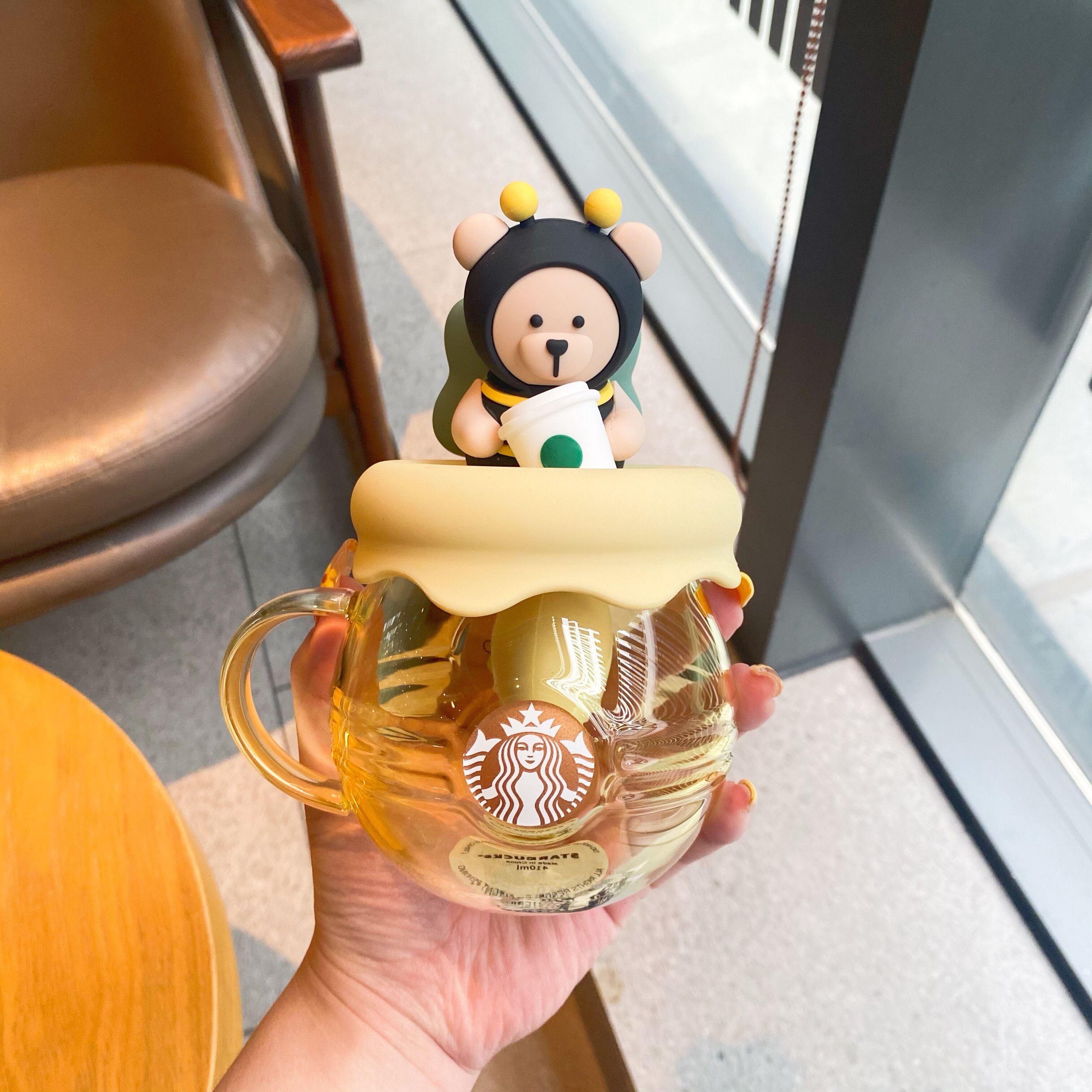 Starbuck Valentine's Day New Cup Bee Bear Love Glass with Tea Leakage Separation Cup Bee Cup