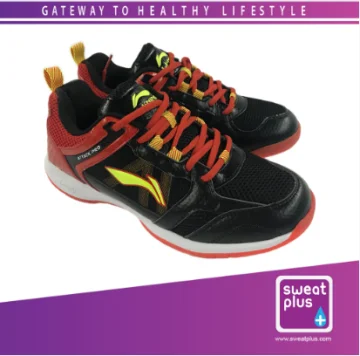 kasut badminton lining