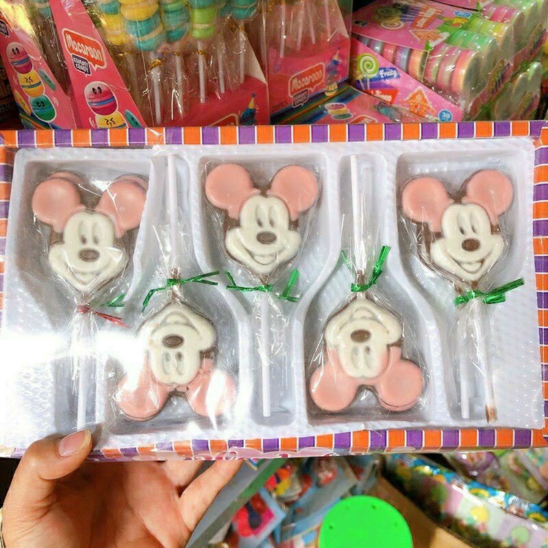 Vỉ 30 chiếc kẹo micky loại to cho bé
