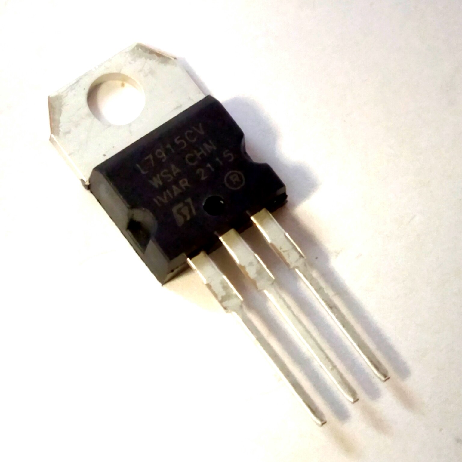 5ชิ้นใหม่ MC7915CT L7915 7915 TO-220วงจรคุมแรงดันไฟฟ้า IC | Lazada.co.th