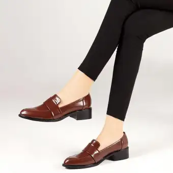 casual business shoes female