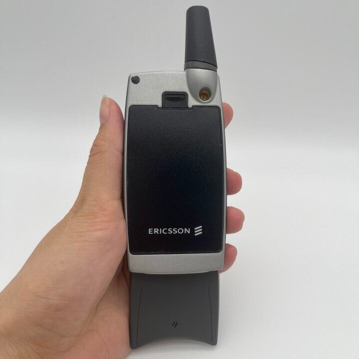 Sonys Ericsson โทรศัพท์มือถือ T28s Original 2G GSM Black Color World