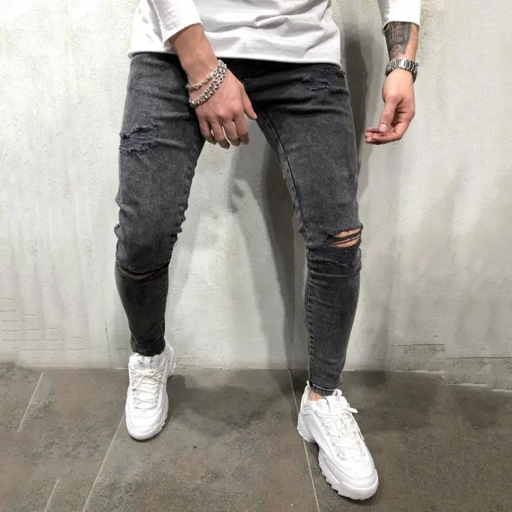 ripped jeans streetwear