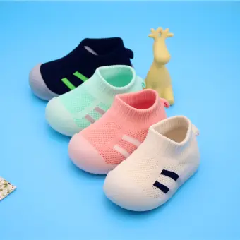 infant sock shoes