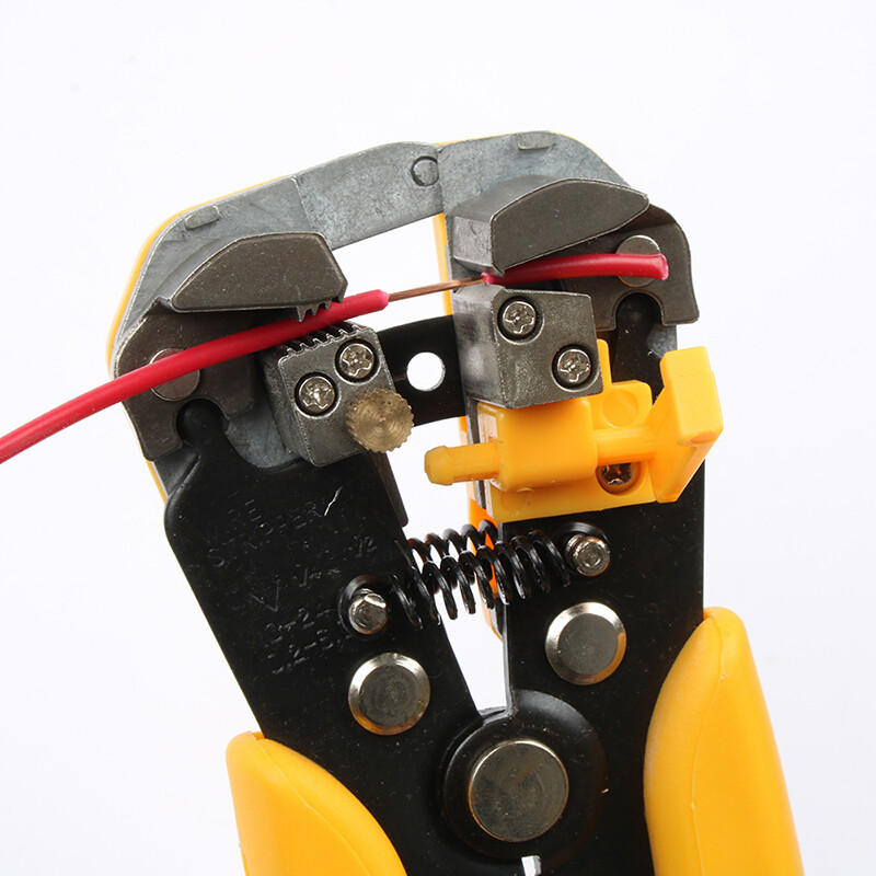 [Ready stock] KIPRUN Crimper Cable Cutter Automatic Wire Stripper Multifunctional Stripping Tools Crimping Pliers Terminal 0.2-6.0mm2 tool