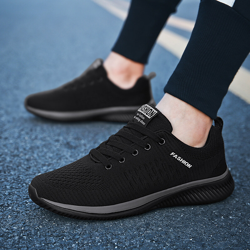 mens black gym shoes