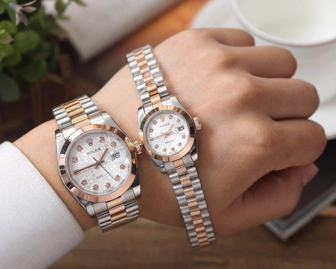 Rolex_Watch Fashion Bisnis Sederhana Kasual Kepribadian Baru 2019 Muka Jam Putih Gold Dezel Tali Baja Tahan Karat 30 Mm Tahan Air Kuarsa Jam Tangan Movement untuk Wanita